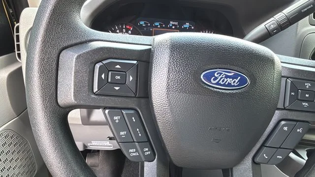 Used 2022 Yellow Ford Base image 26