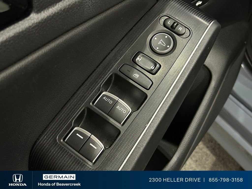 Used 2022 Sonic Gray Pearl Honda Touring image 18