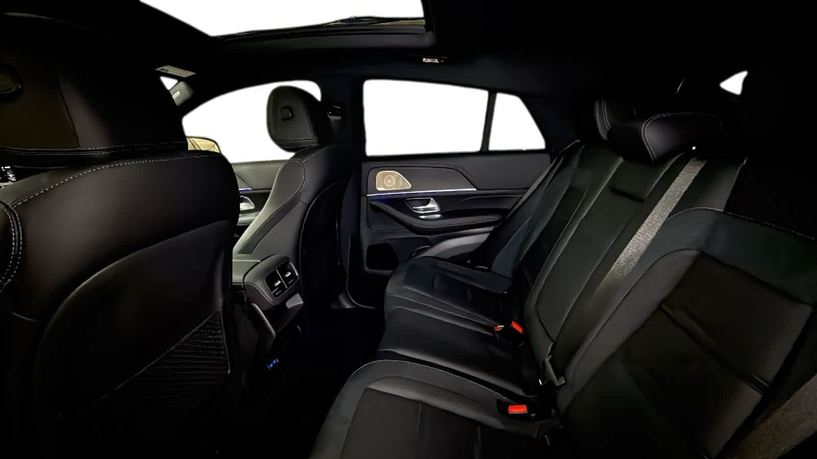 New 2026 Polar White Mercedes-Benz AMG® GLE 53 image 5