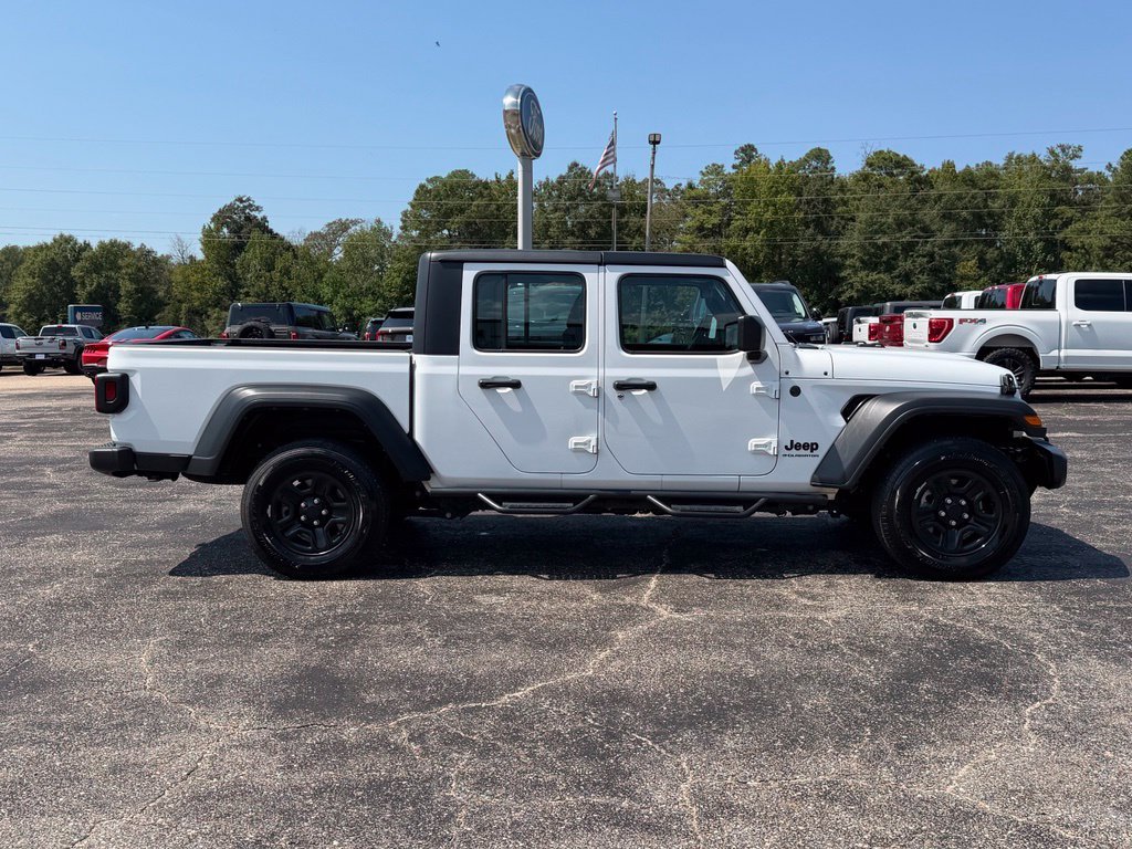 Used 2025 White Jeep Sport image 16