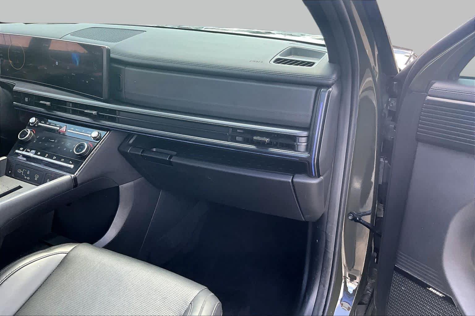 Used 2024 Rockwood Green Hyundai Calligraphy image 17