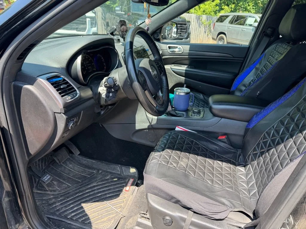 Used 2019 Black Jeep Upland 4x4 image 9