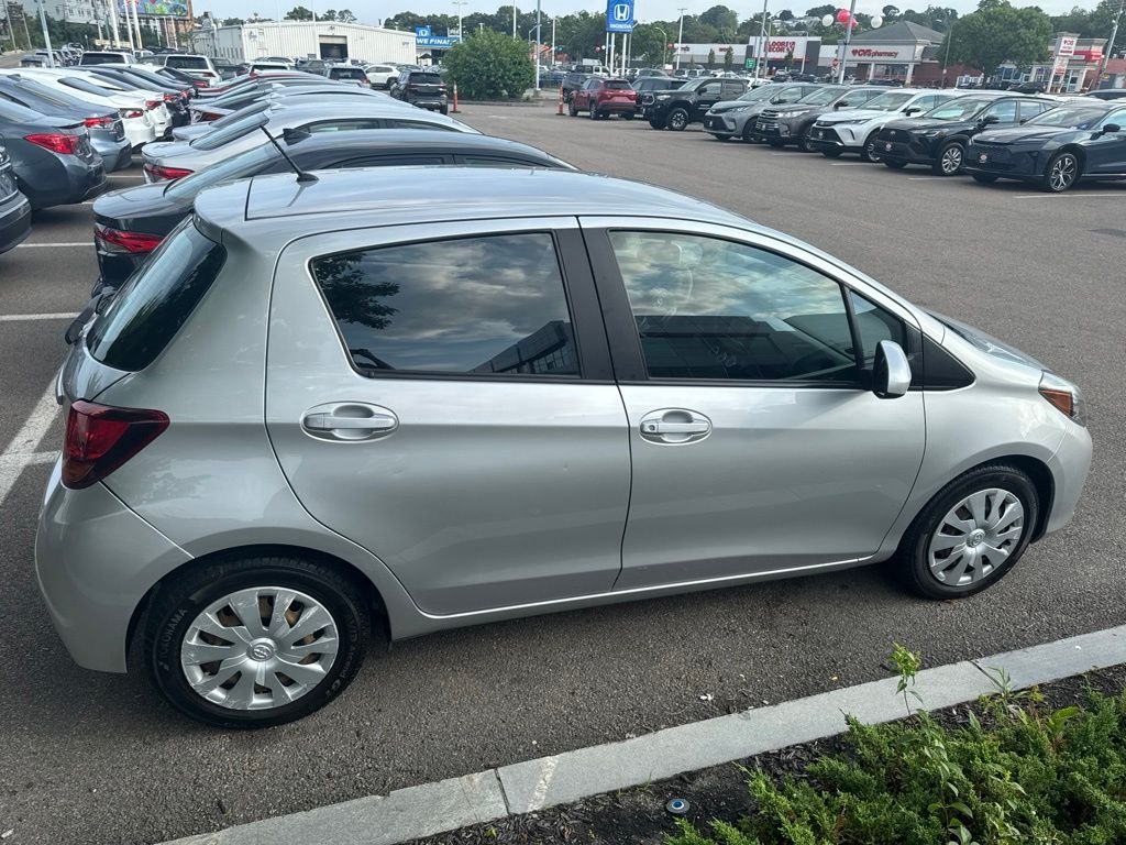 Used 2017 Silver Toyota L image 8
