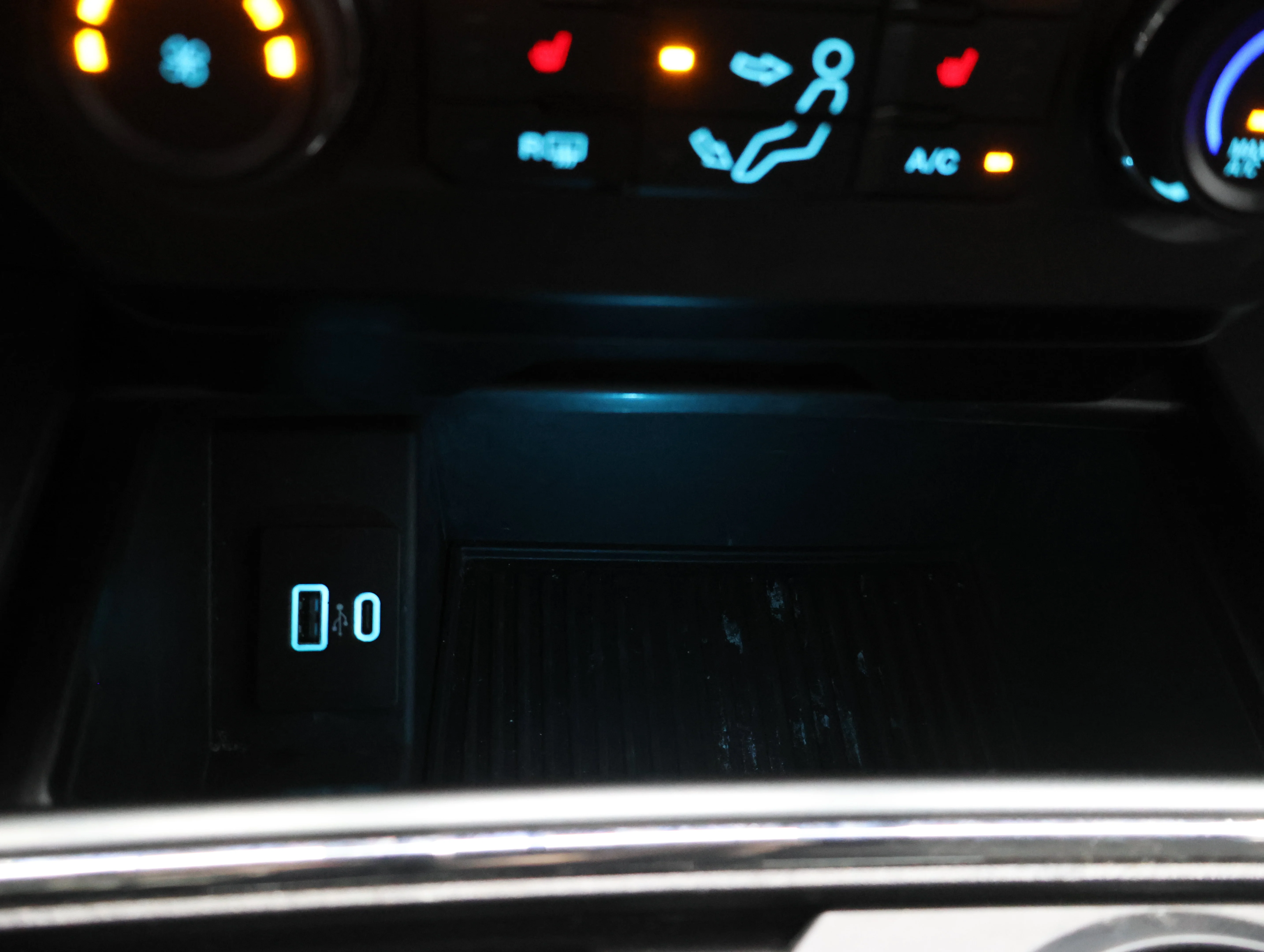 Used 2021 Agate Black Metallic Ford XLT image 61