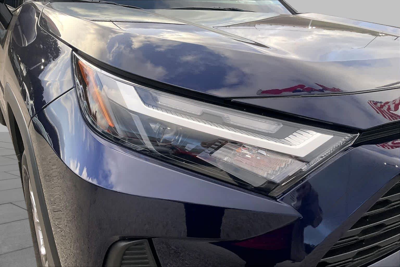 Used 2025 Blueprint Toyota Hybrid XLE image 28