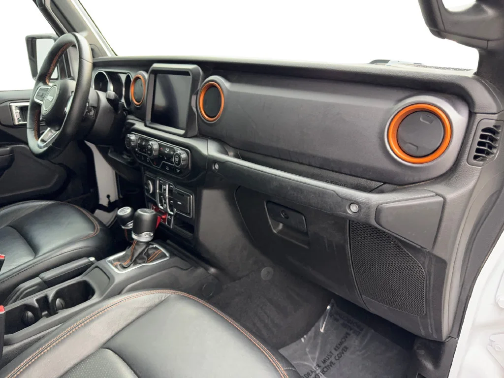 Used 2023 White Jeep Mojave image 54