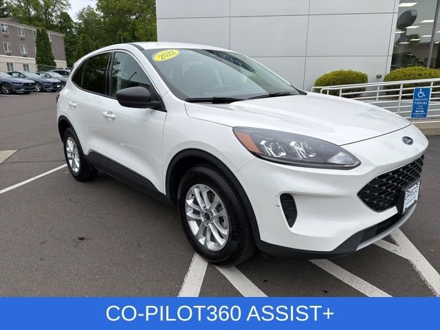 Used 2022 White Ford SE image 1