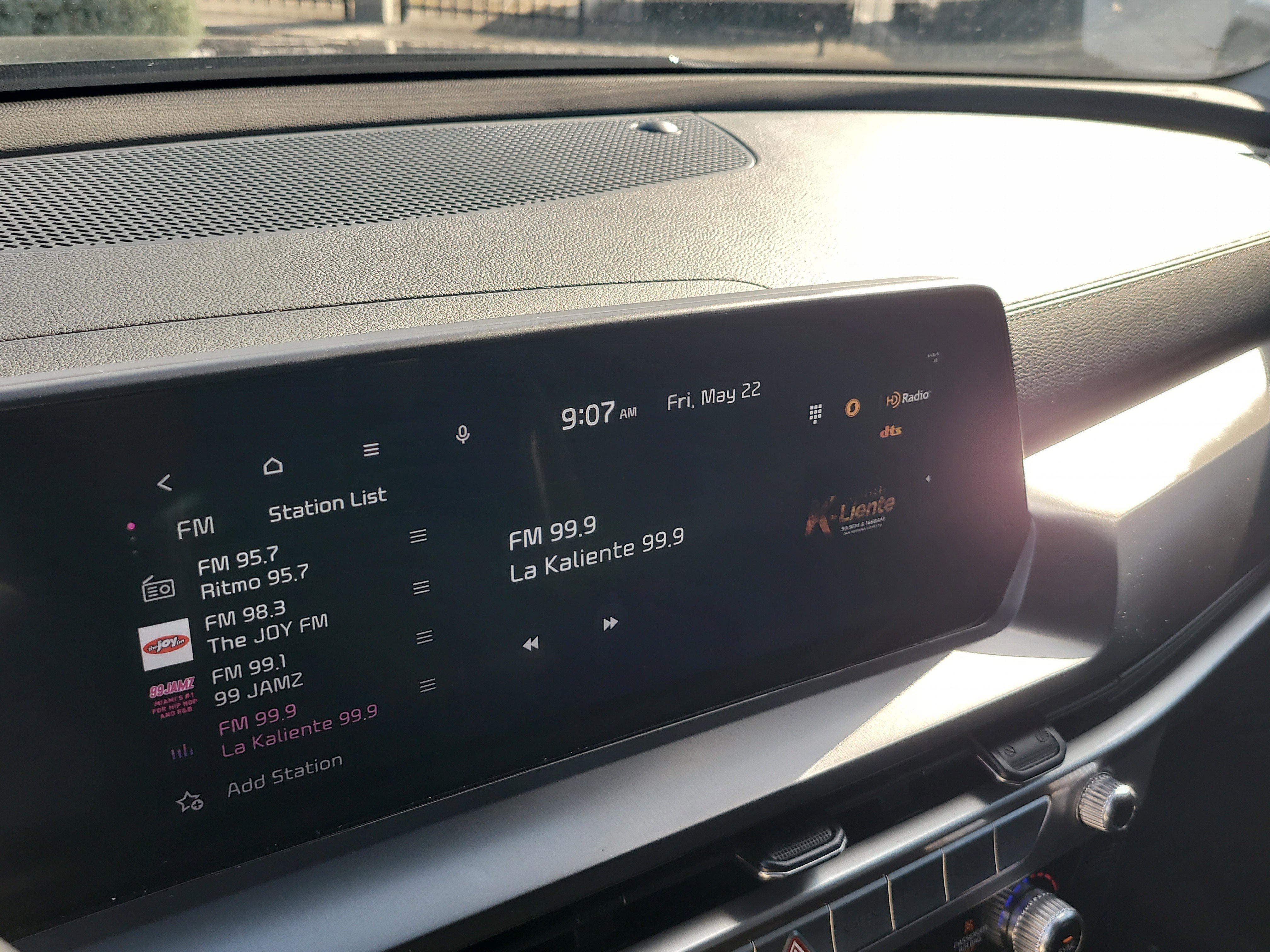 Used 2023 Ebony Black Kia LX image 22