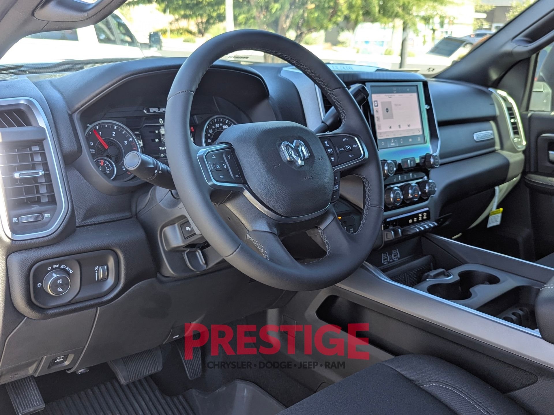 2025 RAM 3500 Big Horn - Photo 10