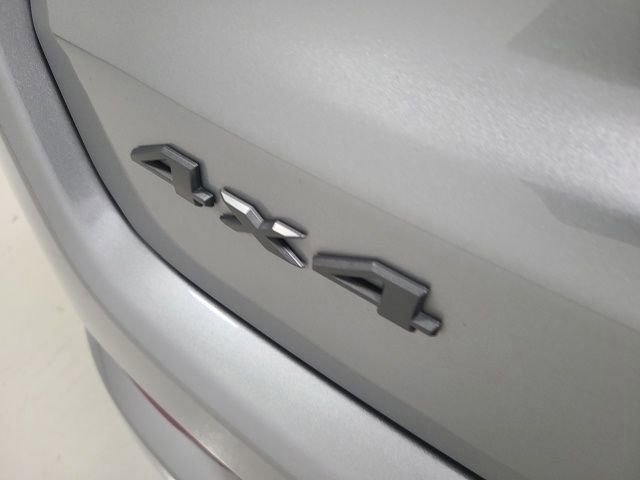 Used 2022 Billet Silver Metallic Clearcoat Jeep High Altitude image 12
