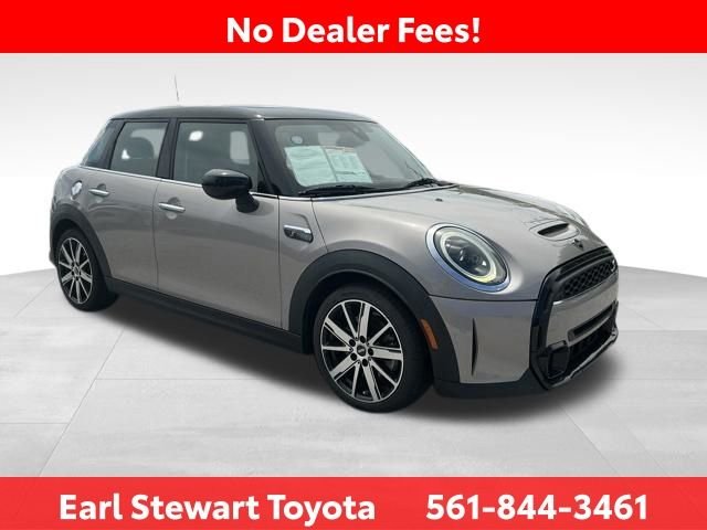 Used 2023 Gray MINI Signature image 2