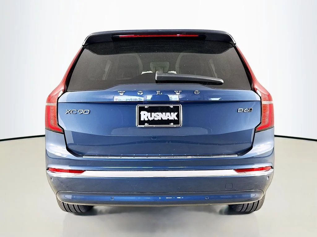 2026 Volvo XC90 Plus - Photo 6