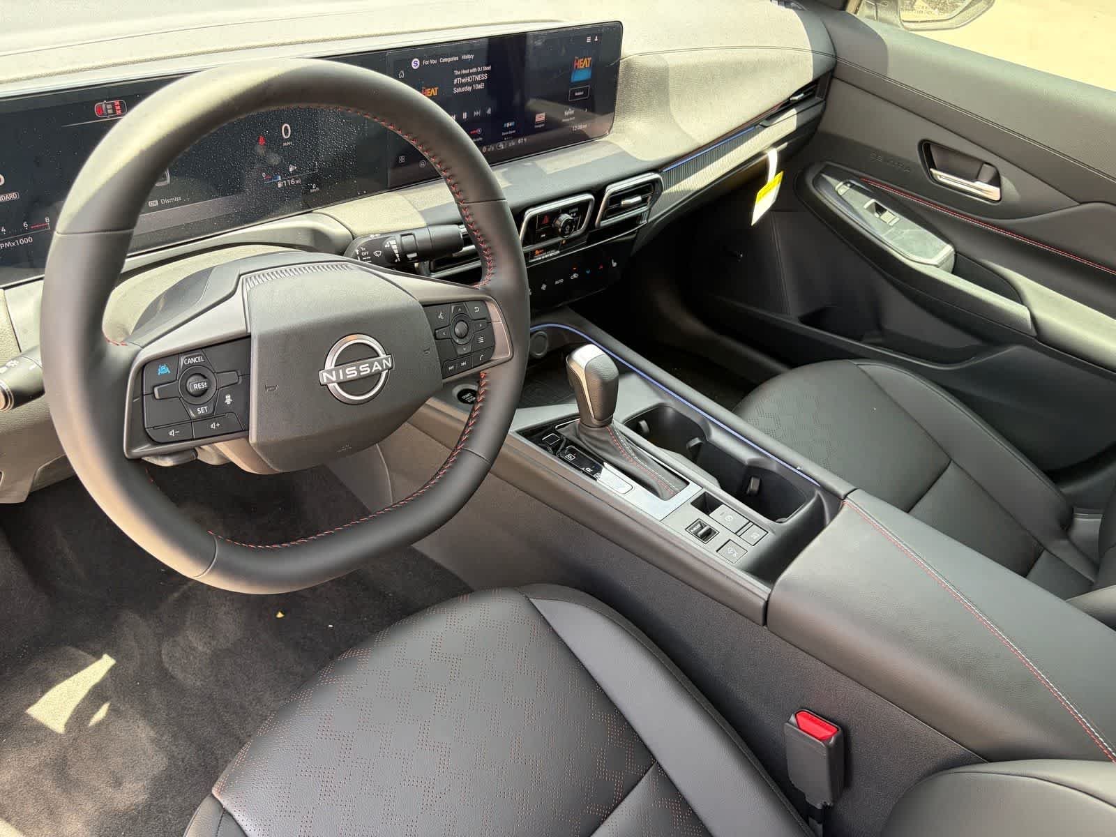 New 2026 Aspen White Tricoat/Super Black Nissan SR image 16