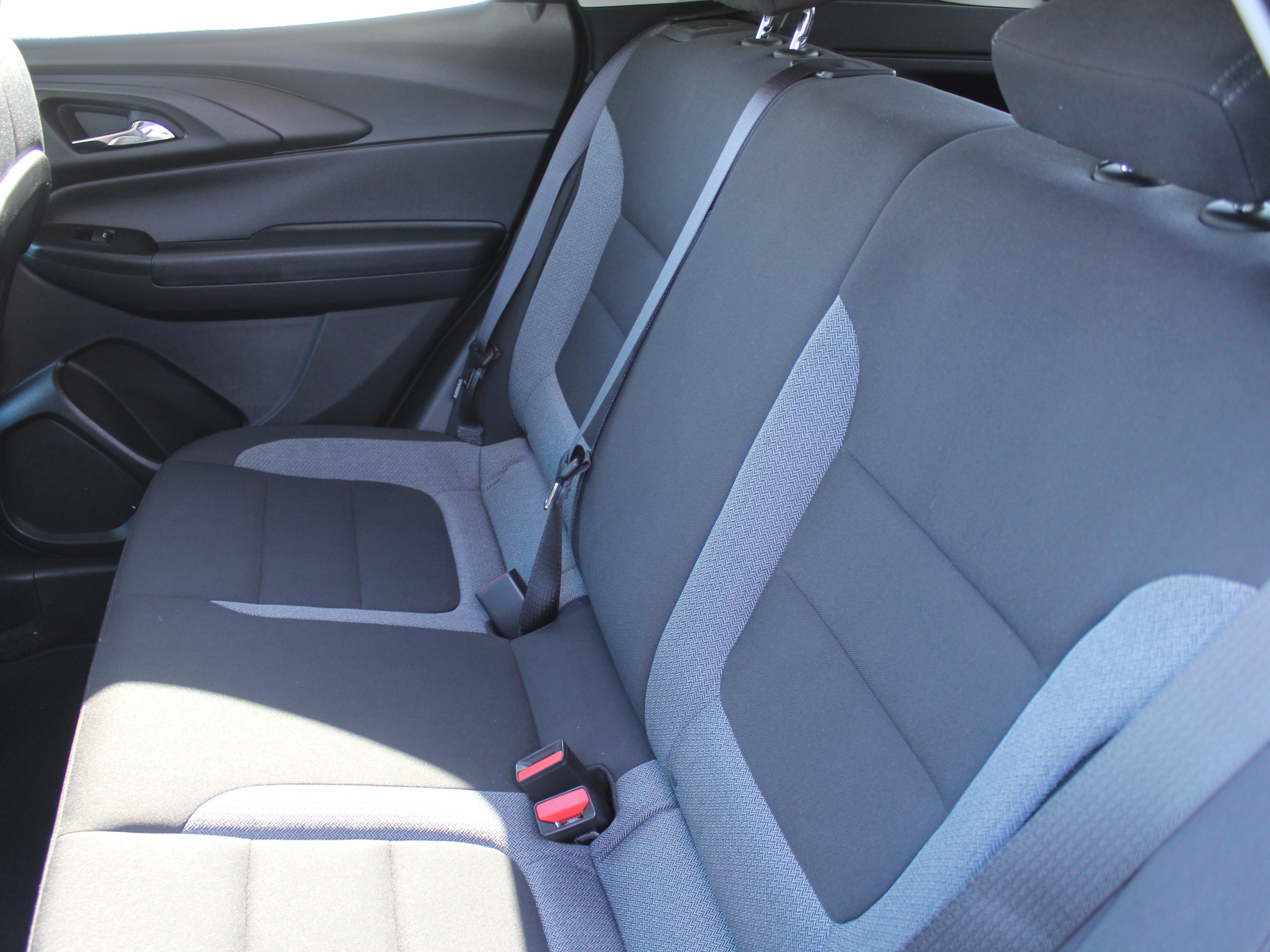 Used 2023 STERLING GRAY METALLIC Chevrolet LT image 22