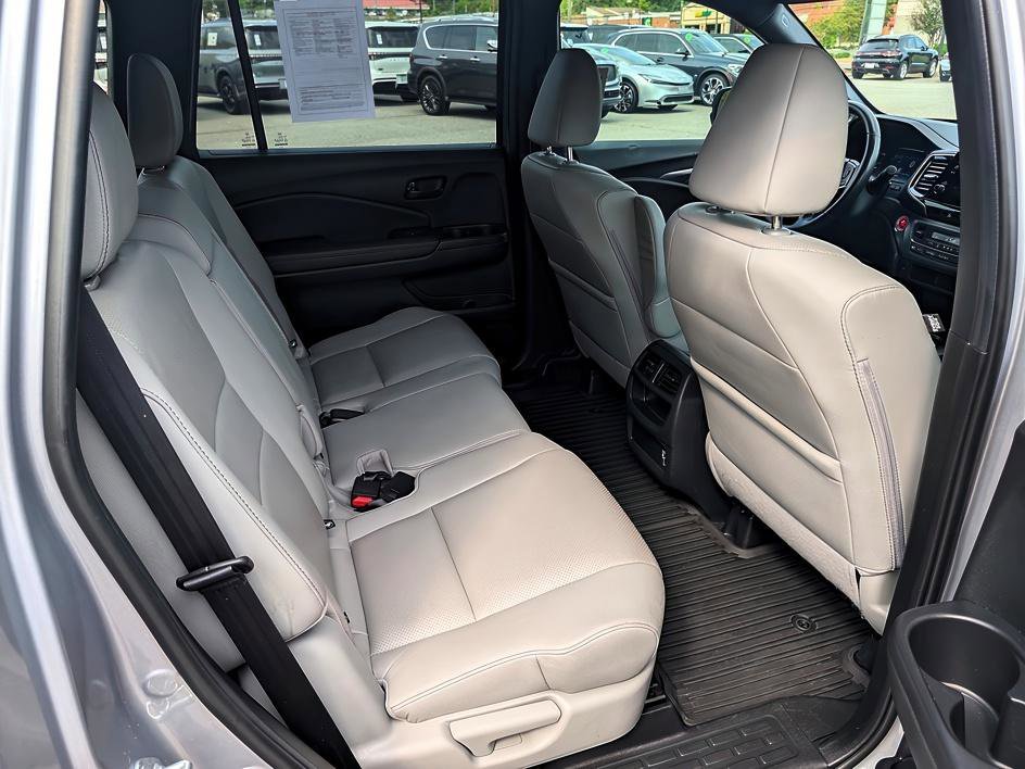 Used 2022 Lunar Silver Metallic Honda EX-L image 13