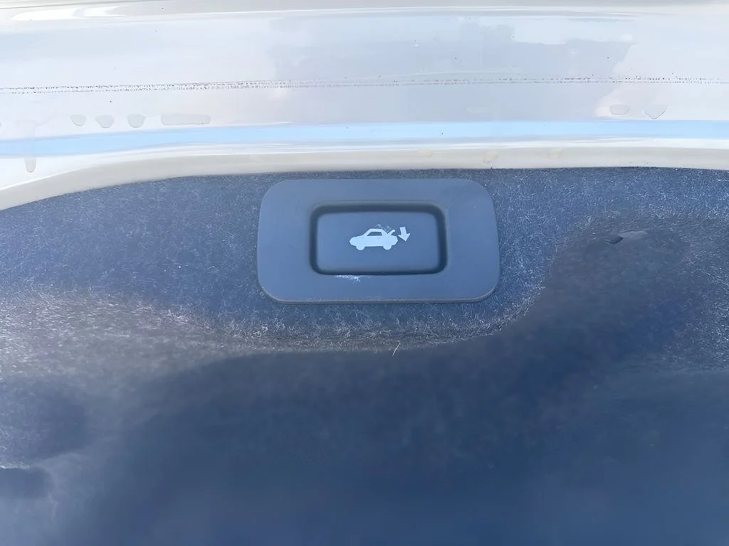 Used 2016 White Lexus 350 image 30
