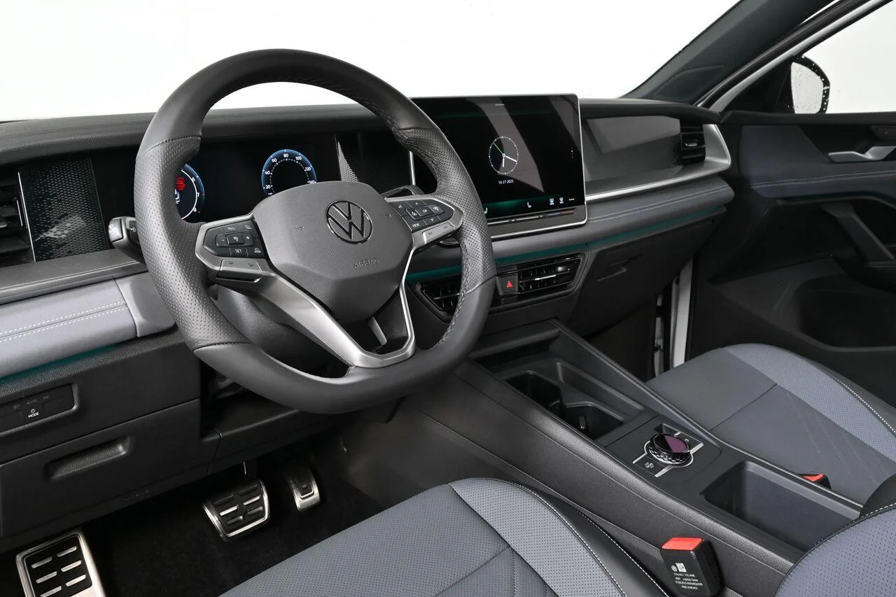 New 2026 Opal White Pearl Volkswagen SE R-Line Black image 6