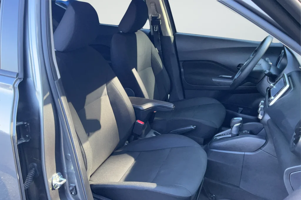 Used 2025 Gray Nissan S image 20