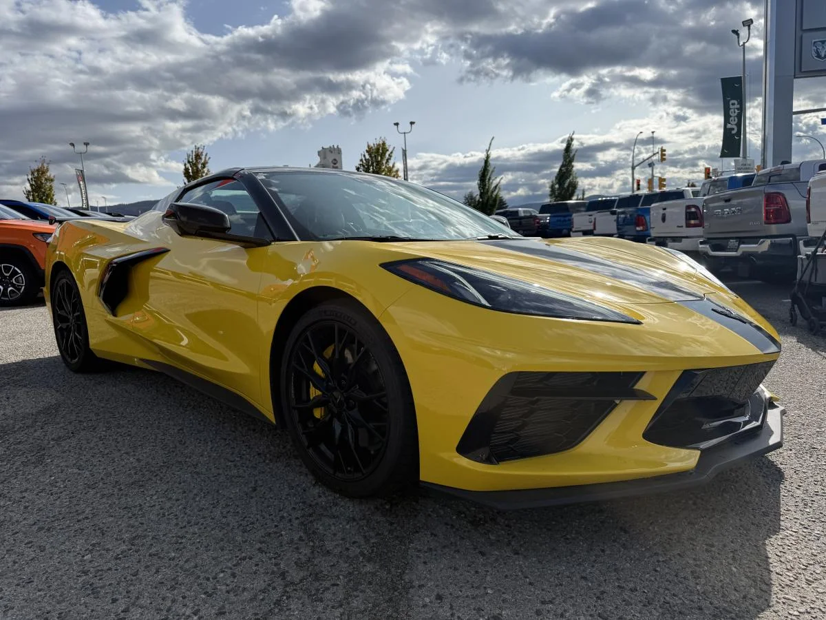 Used 2025 Yellow Chevrolet 3LT image 20