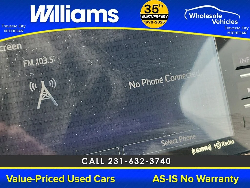 Used 2017 Carbide Gray Metallic Subaru 2.5i Premium image 9