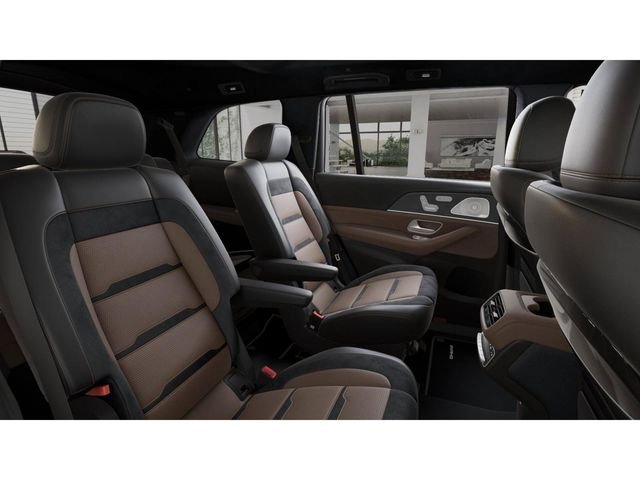 New 2026 MANUFAKTUR Ireland Mid Green Metallic Mercedes-Benz AMG® GLS 63 4MATIC+ SUV image 5