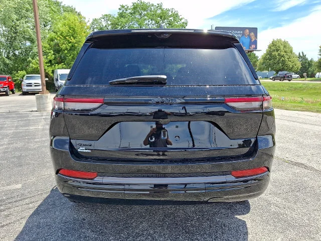 New 2026 Black Jeep Limited Reserve image 7