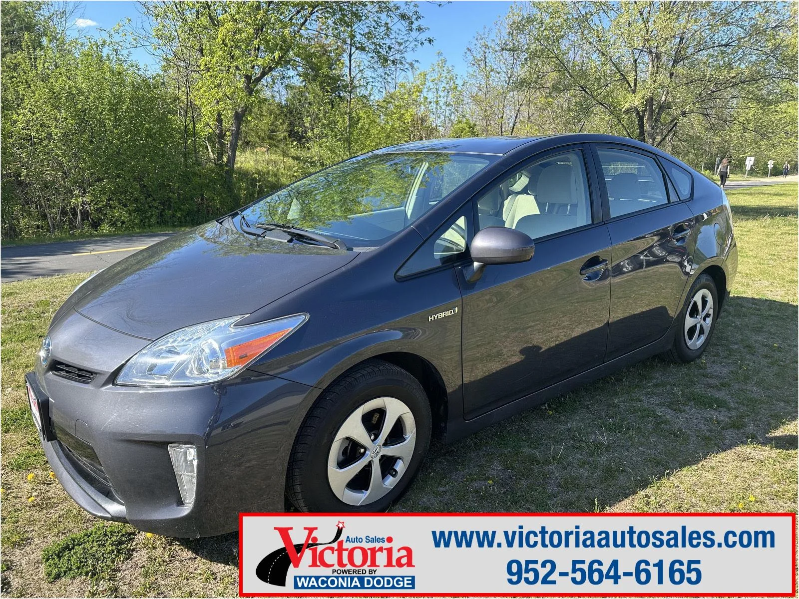 2013 Toyota Prius Two's photo