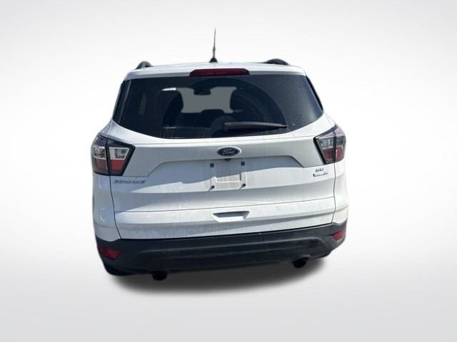 Used 2017 White Ford SE image 4
