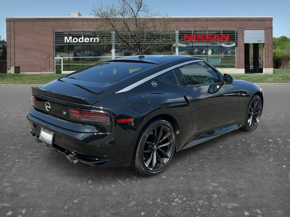 Used 2023 Black Diamond Pearl Nissan Performance image 4
