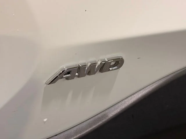 Used 2020 Super White Toyota XLE image 6