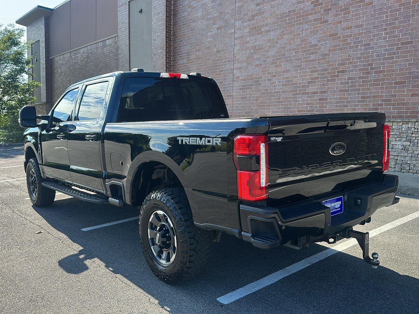 Certified Used 2023 Agate Black Ford LARIAT image 3