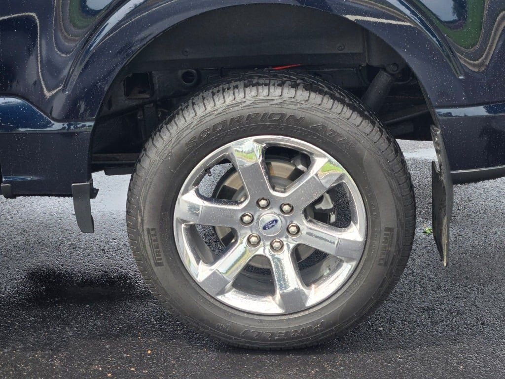 Certified Used 2022 Antimatter Blue Metallic Ford XLT image 19