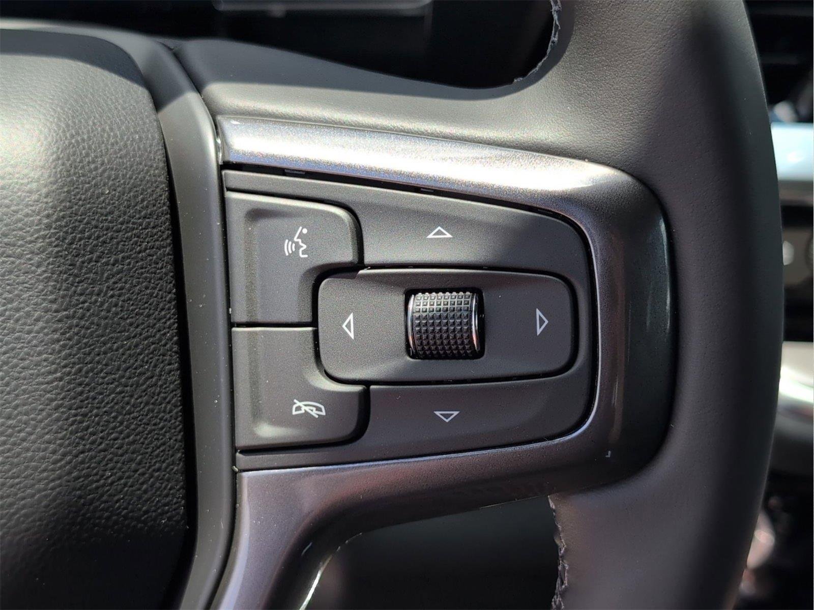 New 2026 Polar White Tricoat Chevrolet High Country image 28