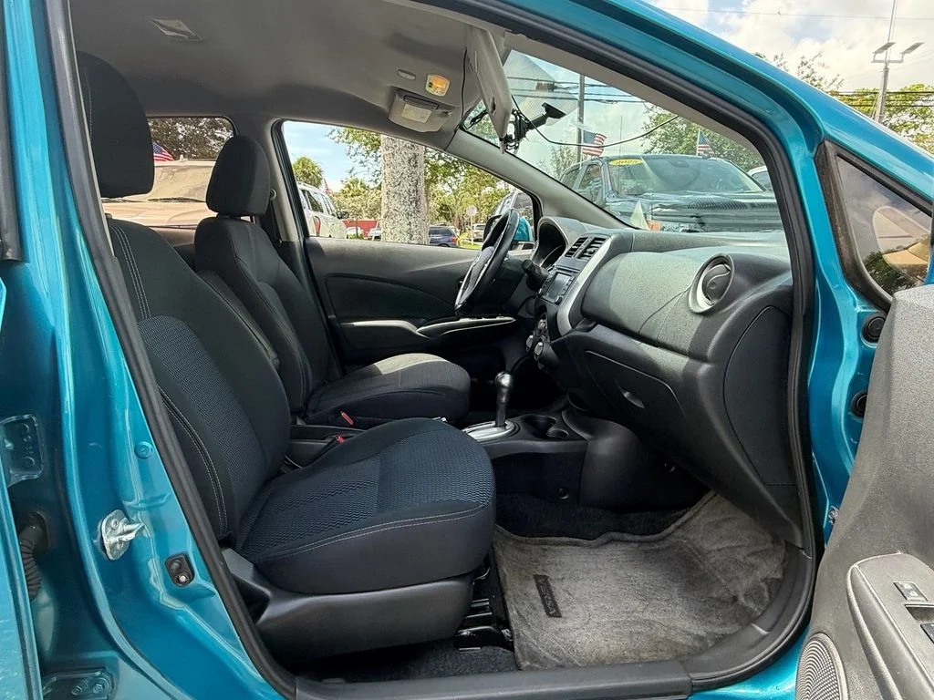 Used 2014 Metallic Peacock Nissan SV image 16