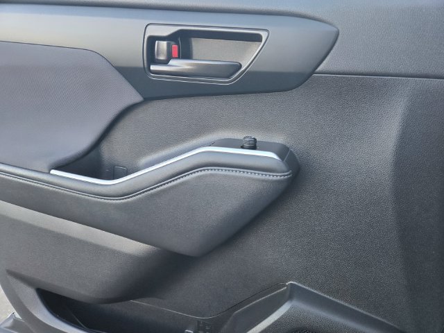 Used 2022 Silver Toyota LE image 17