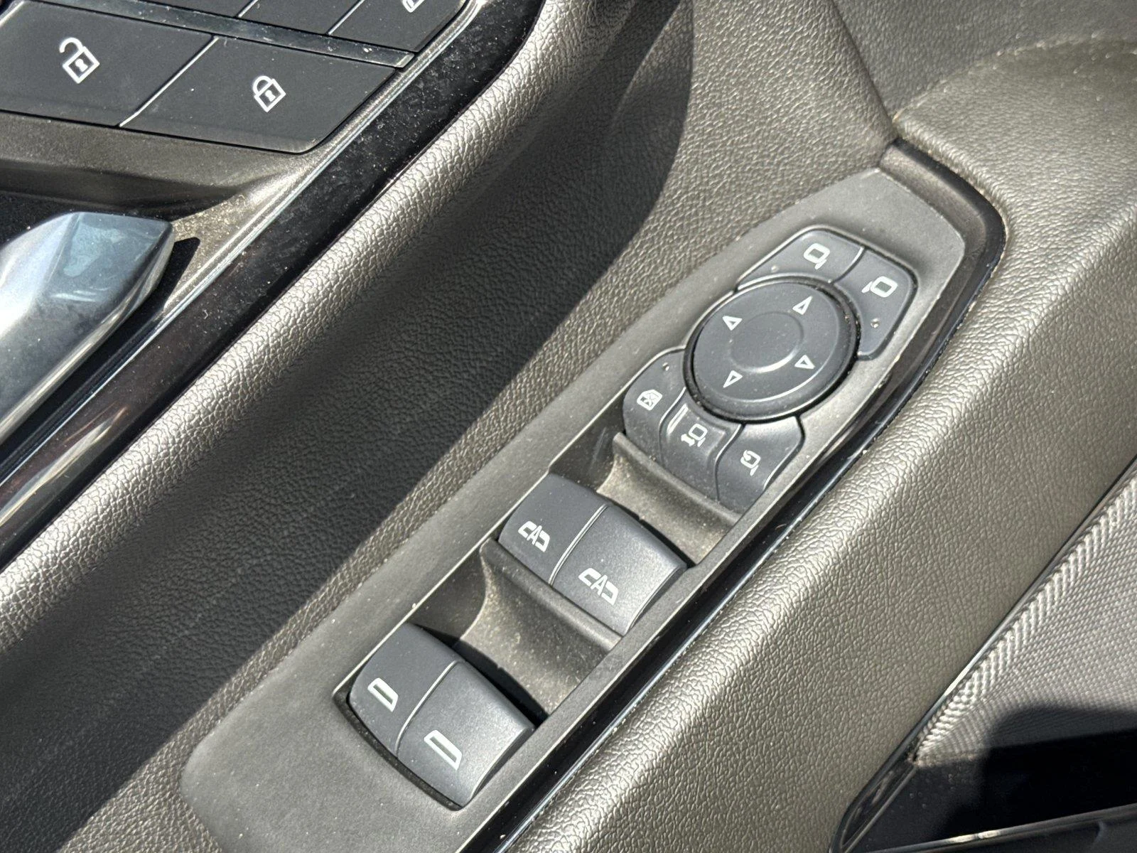 Used 2024 Onyx Black GMC AT4 image 13