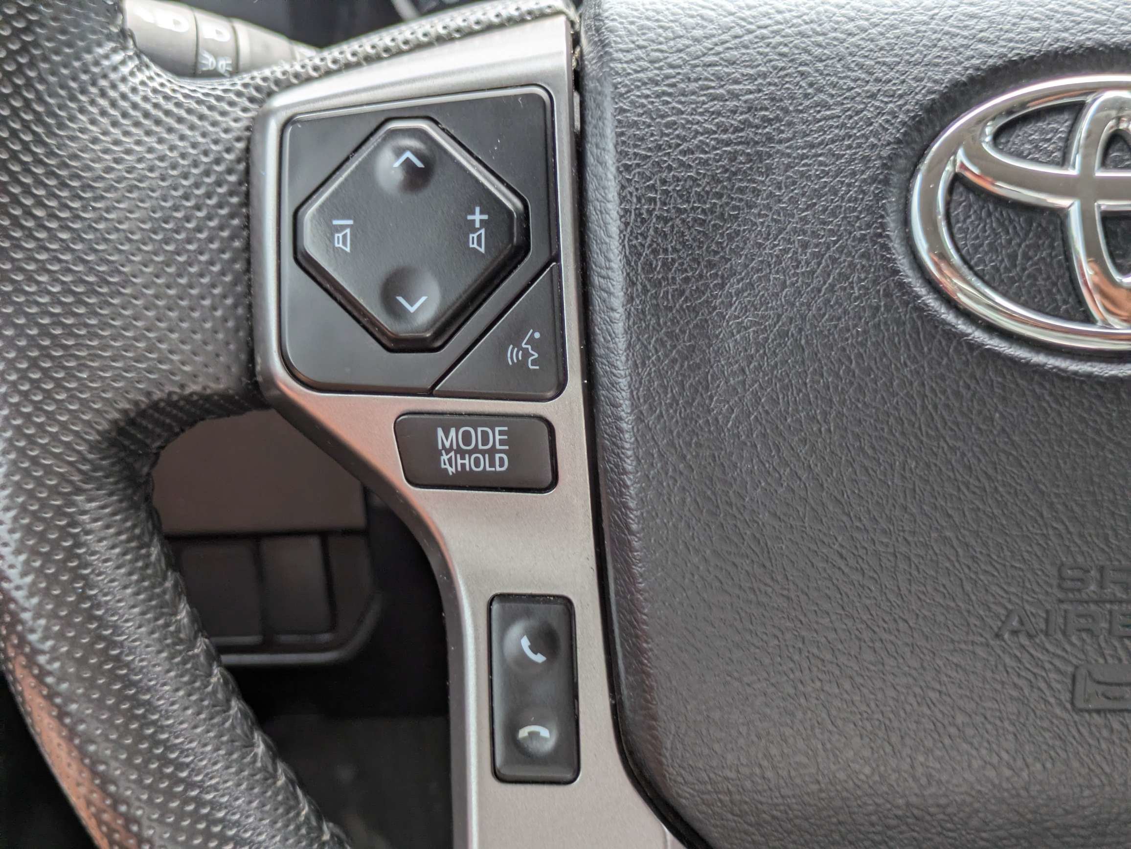 Used 2022 Black Toyota SR5 image 20