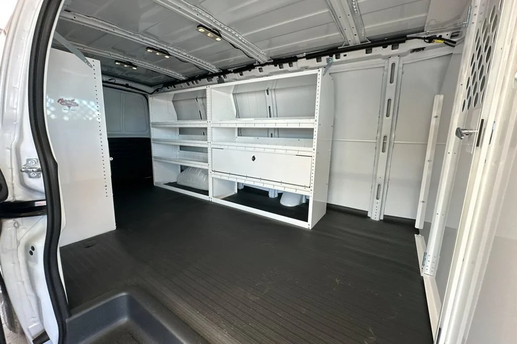 2025 GMC Savana Cargo Work Van - Photo 12