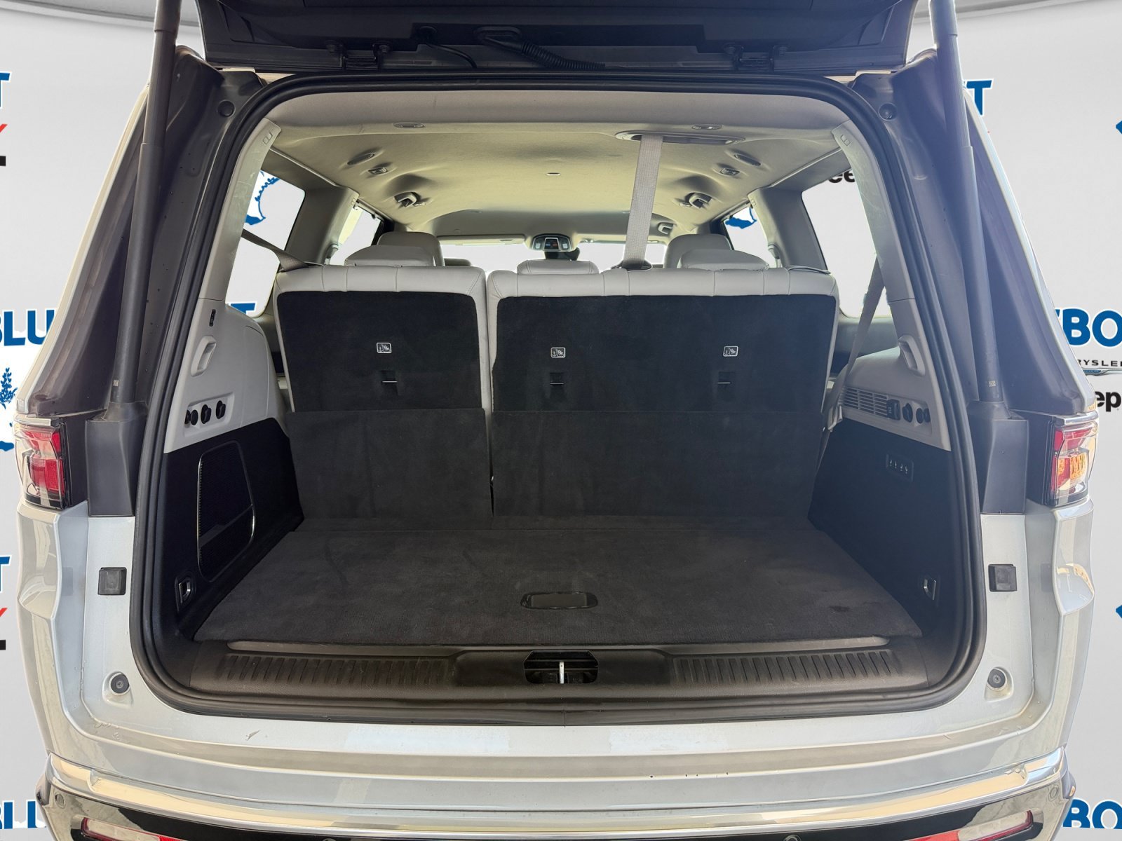 Used 2022 Silver Zynith Jeep Series II image 22