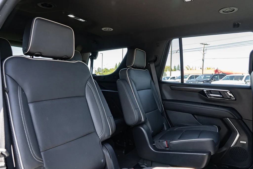 Used 2025 Black Chevrolet Premier image 34