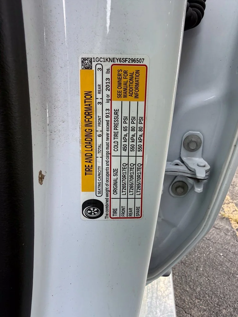 Used 2025 White Chevrolet LT image 21