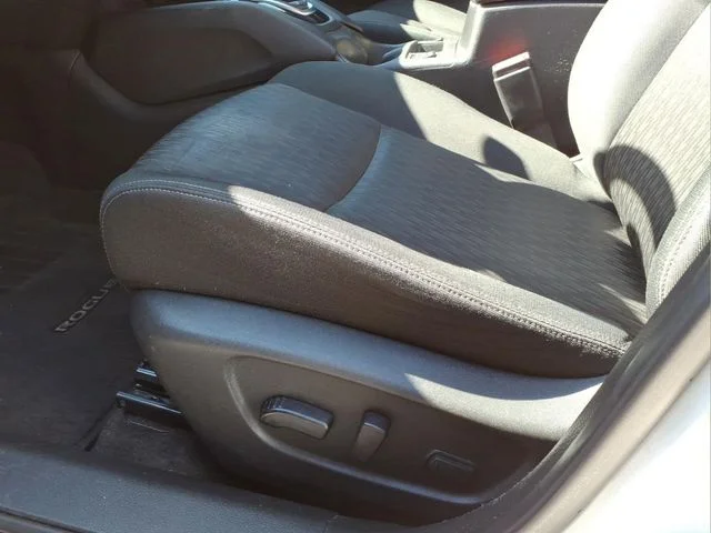 Used 2019 White Nissan SV image 16