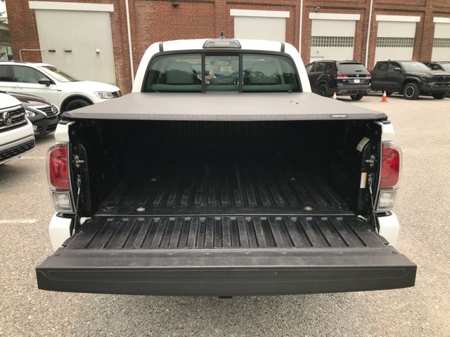 Used 2018 Super White Toyota SR image 22