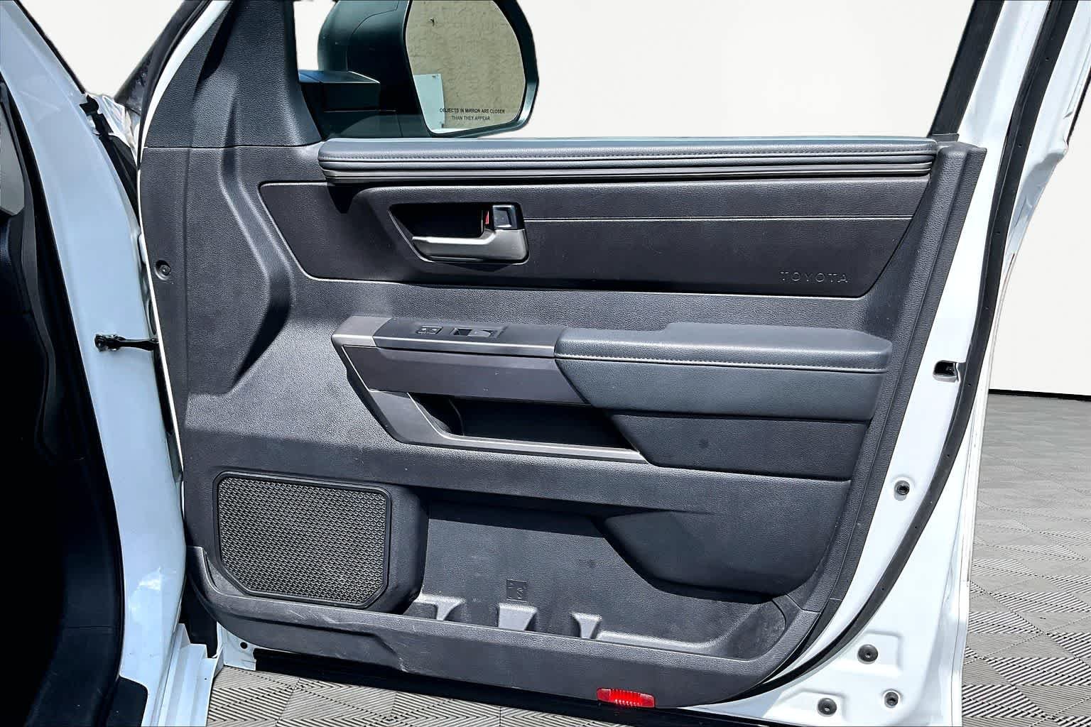 Used 2023 Ice Cap Toyota SR5 image 22