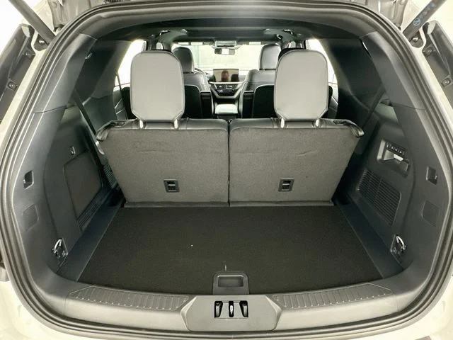 New 2026 White Ford Tremor image 24