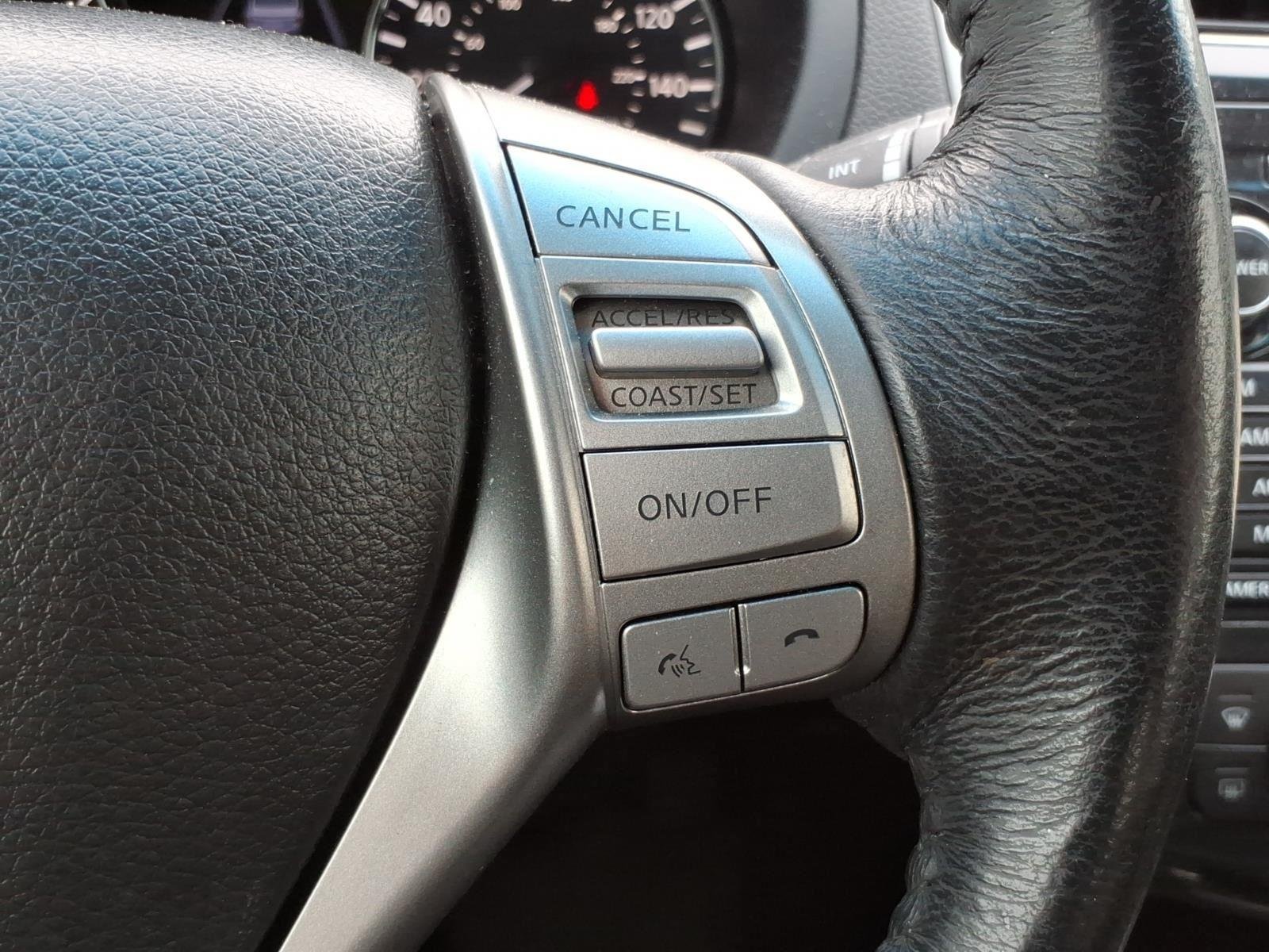 Used 2015 Pearl White Nissan 2.5 SL image 16