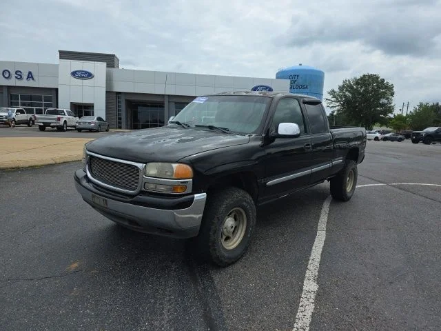Used 2001 Black GMC SLE image 7