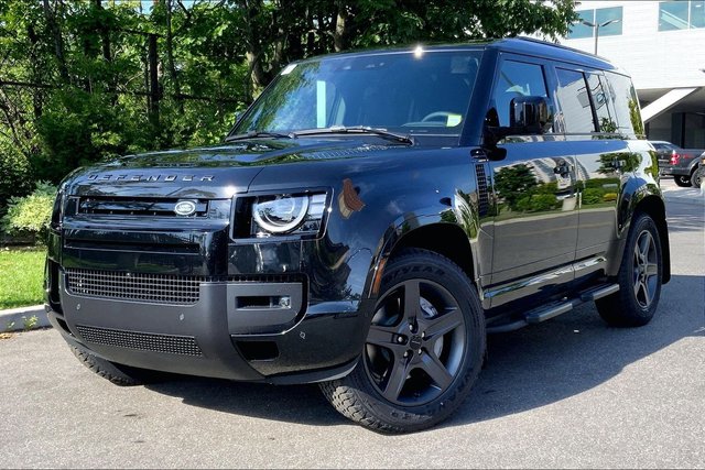 2026 Land Rover Defender 110 X-Dynamic SE