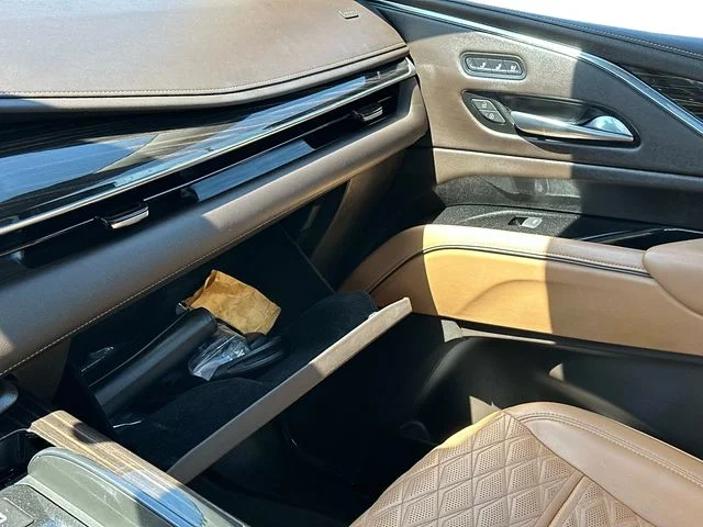 Used 2021 White Cadillac Premium Luxury image 33