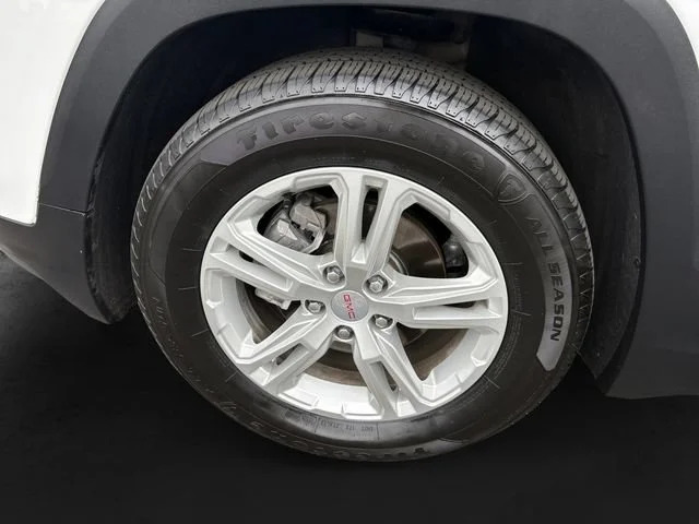 Used 2024 Summit White GMC SLE image 11